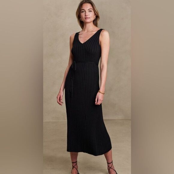 Banana Republic Sweater Dress Pleated Maxi Black Tie Waist Stretch Sz SP - Picture 1 of 11